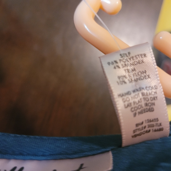 NWT Silky LS Top with Lace Trim - Picture 3 of 4